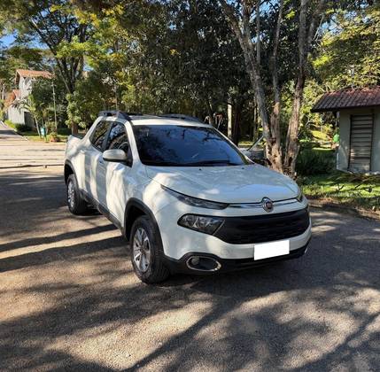 FIAT TORO 1.8 16V EVO FLEX FREEDOM AT6 FIAT TORO 1.8 16V EVO FLEX FREEDOM AT6